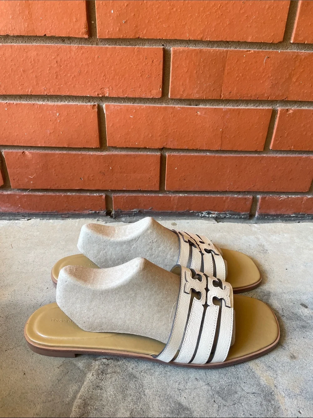 TORY BURCH Women's INES Cream Leather Slide Sandals Size 12 - Picture 4 of 9